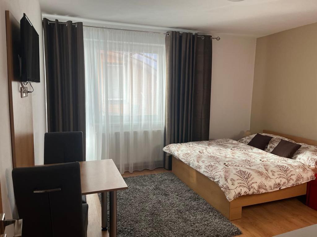 זוברץ Apartmanovy Dom Adriana מראה חיצוני תמונה